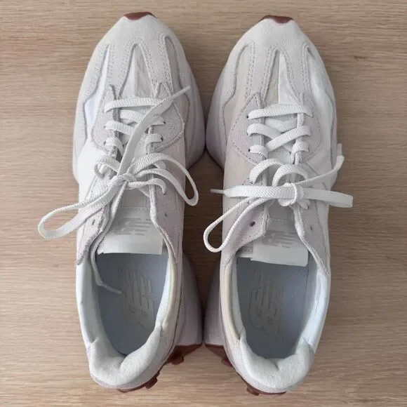 New Balance 327 Women’s Sneakers 9 White Beige Gum - Picture 4 of 9
